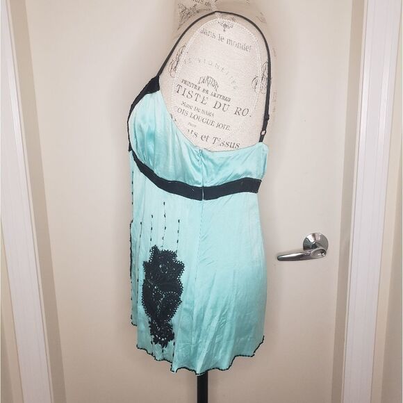 BCBG silk velvet camisole - Picture 3 of 15